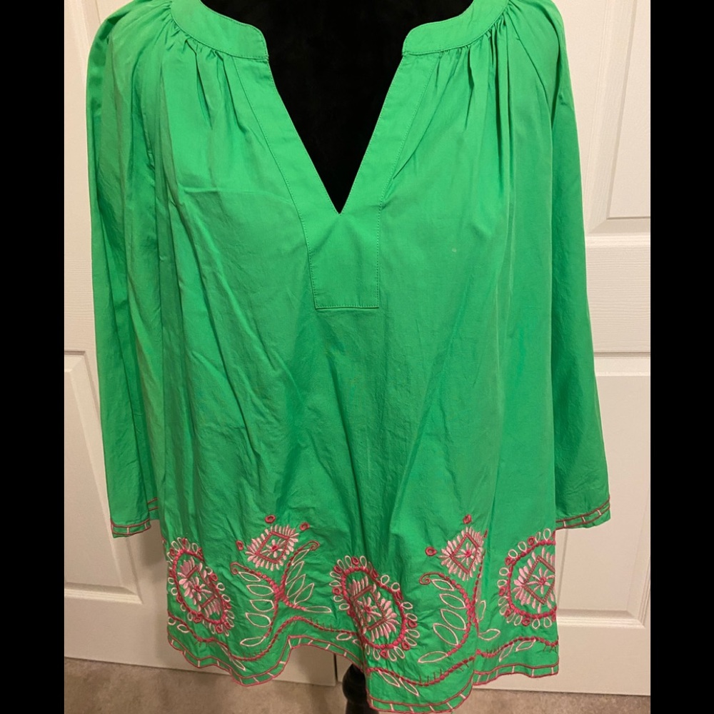 Crown & Ivy top